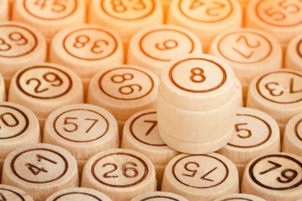 Lucky and Unlucky Numbers in Mandarin Chinese